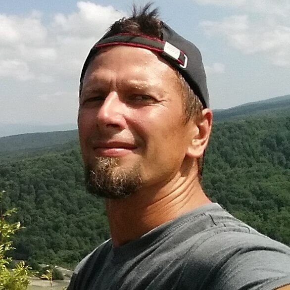 Илья Иванов